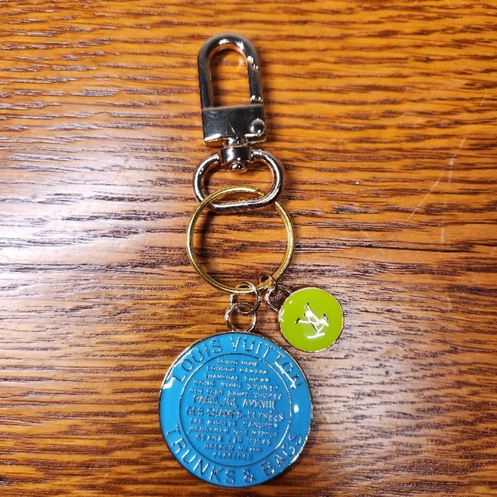 FASHION Blue & Lime Enamel Keychain Charm
